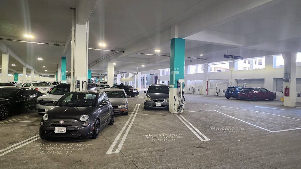 Kouhightoys by POP MART