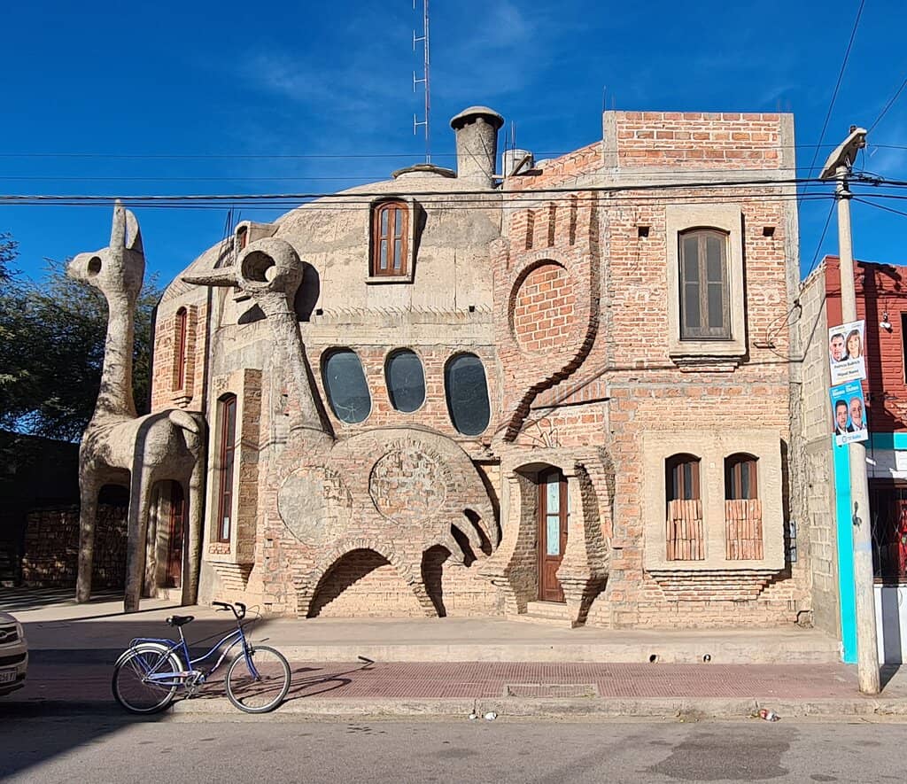 Bodega Encantada Setting