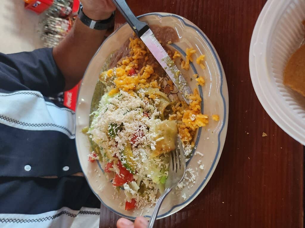 Local Eateries (Luncherias)