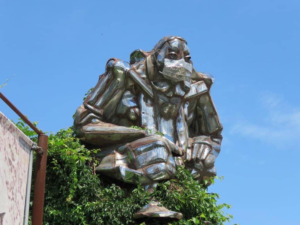 The Looking Glass Immersive Art Experience