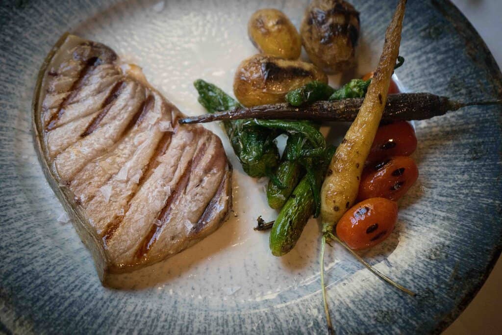 Tosta de Ventresca de Atún con Verdura