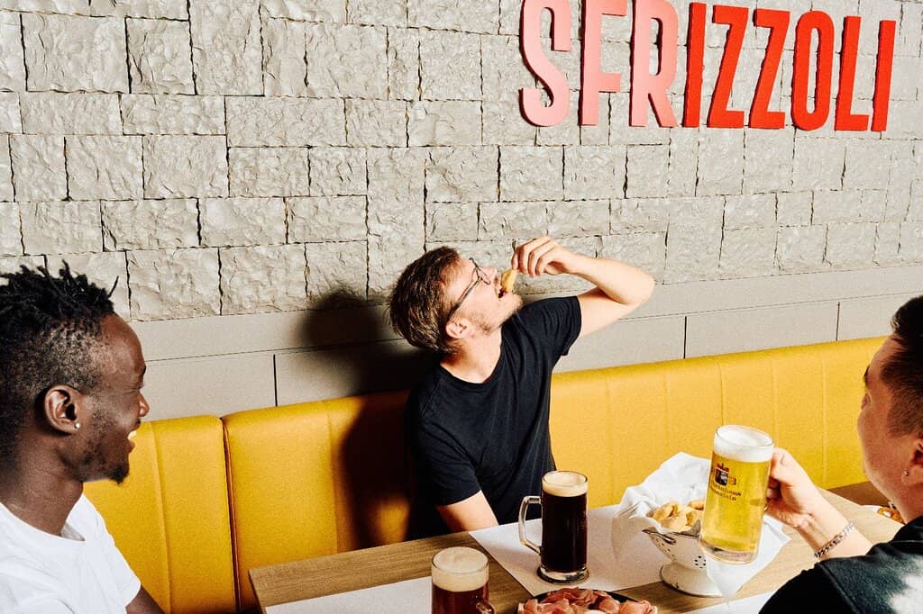 Gourmet Burgers & Pizza