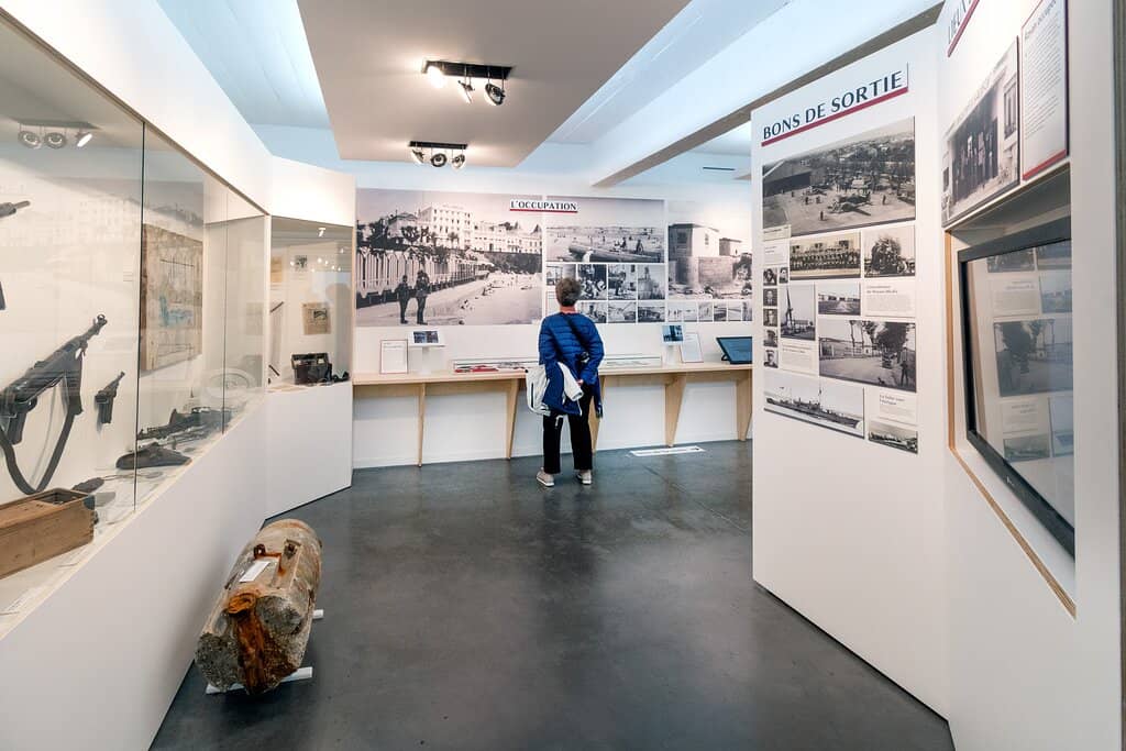 Henri de Journal Paintings