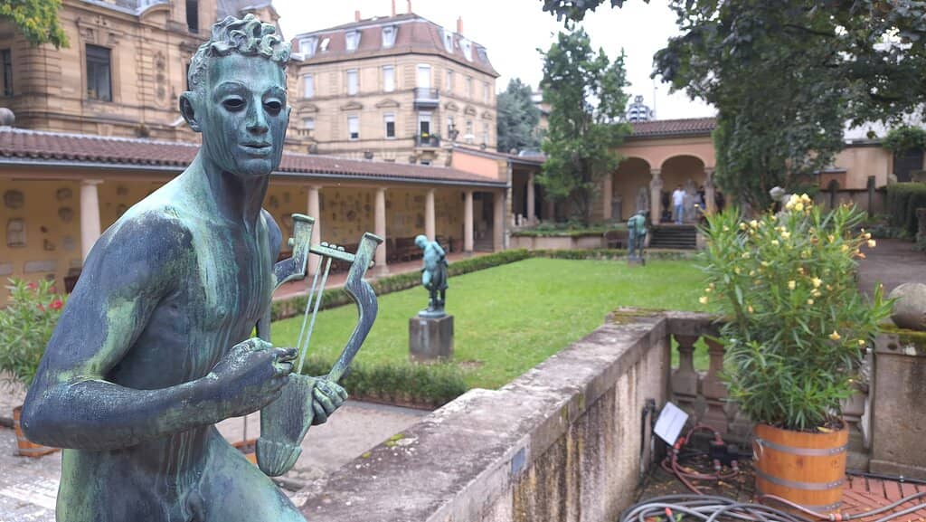 Ancient Sculptures & Artifacts