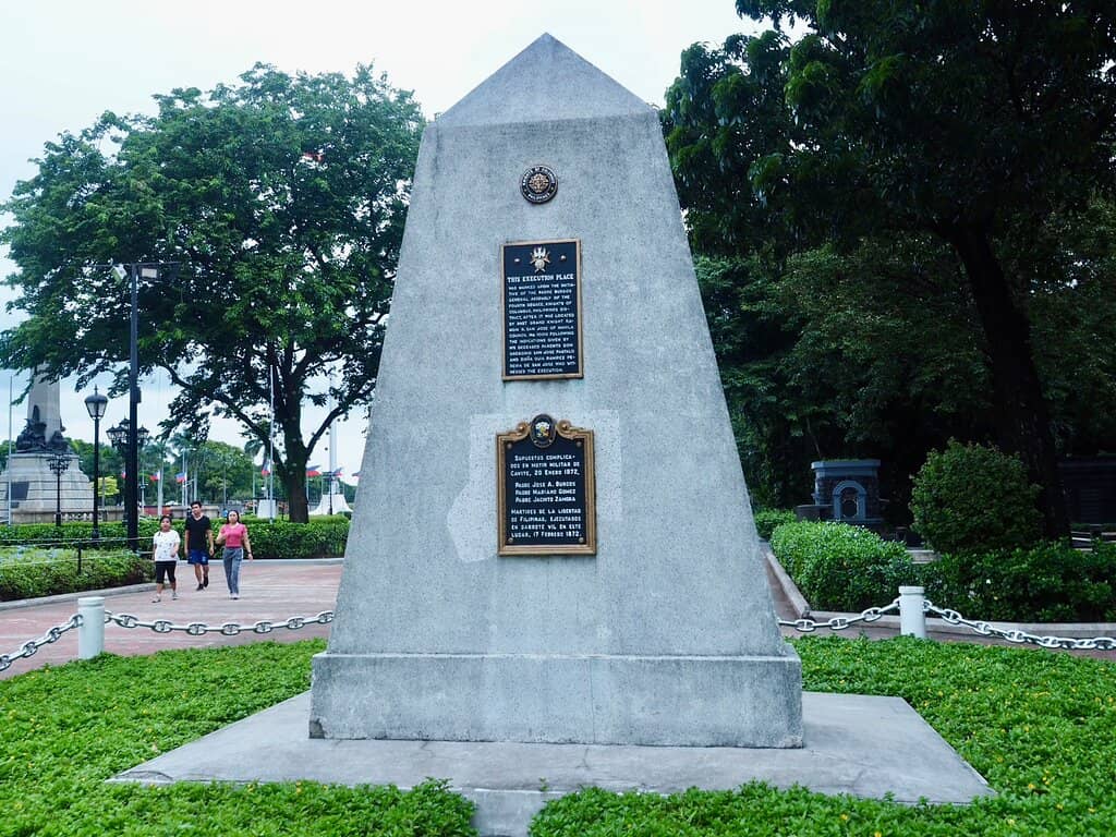 Rizal Monument