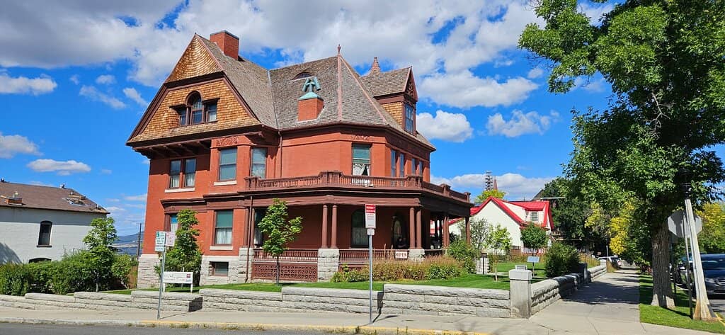 Carriage House Exhibits