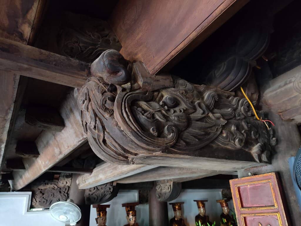 Serene Buddha Statues