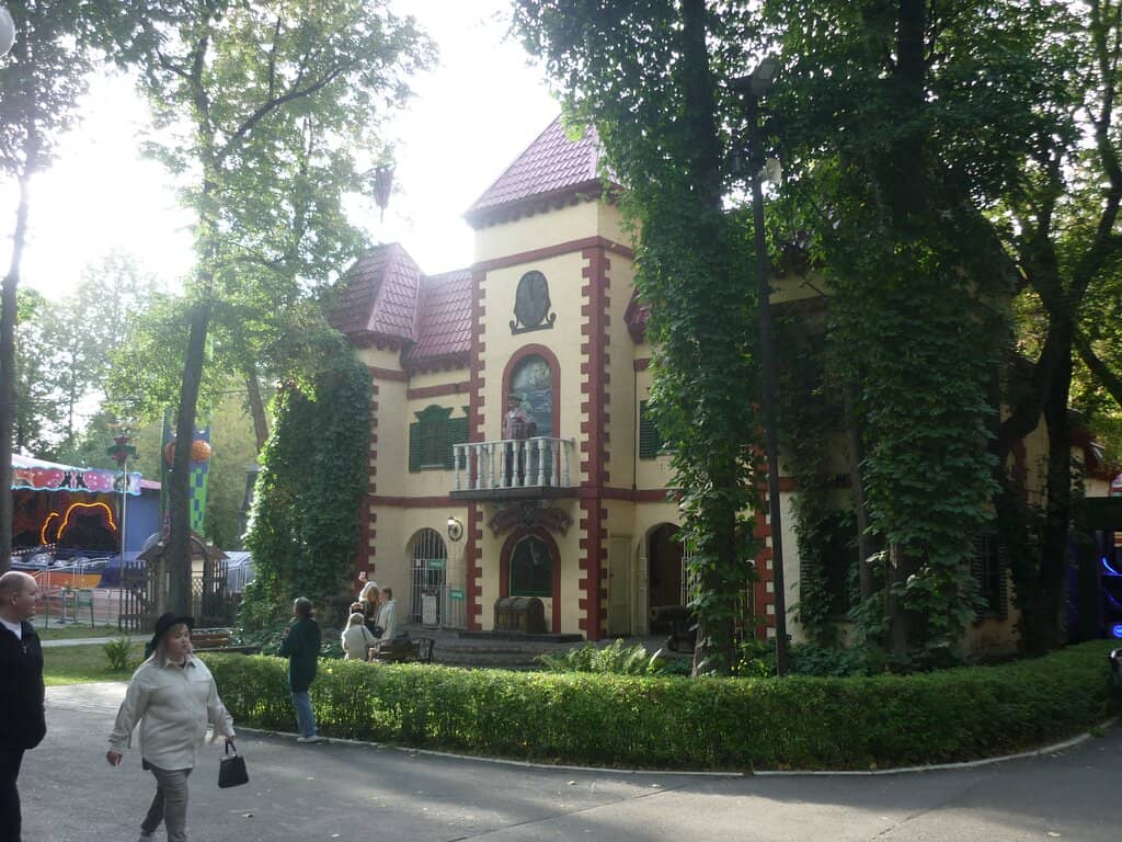 Expansive Children's Playground