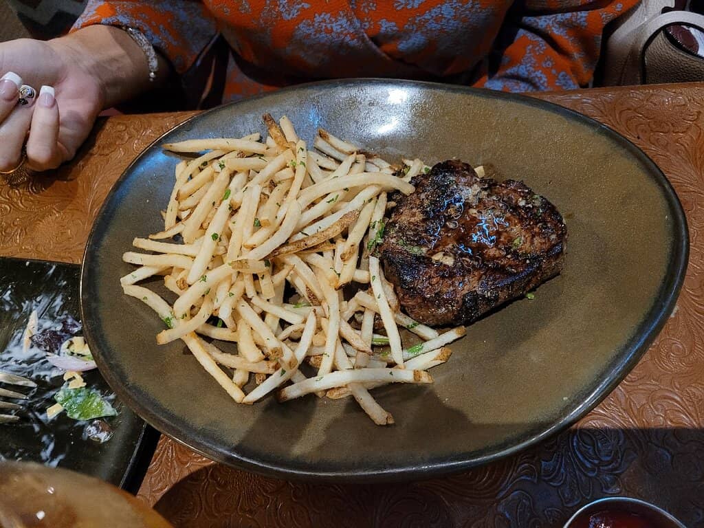 Rustic Elegance & Romantic Ambiance