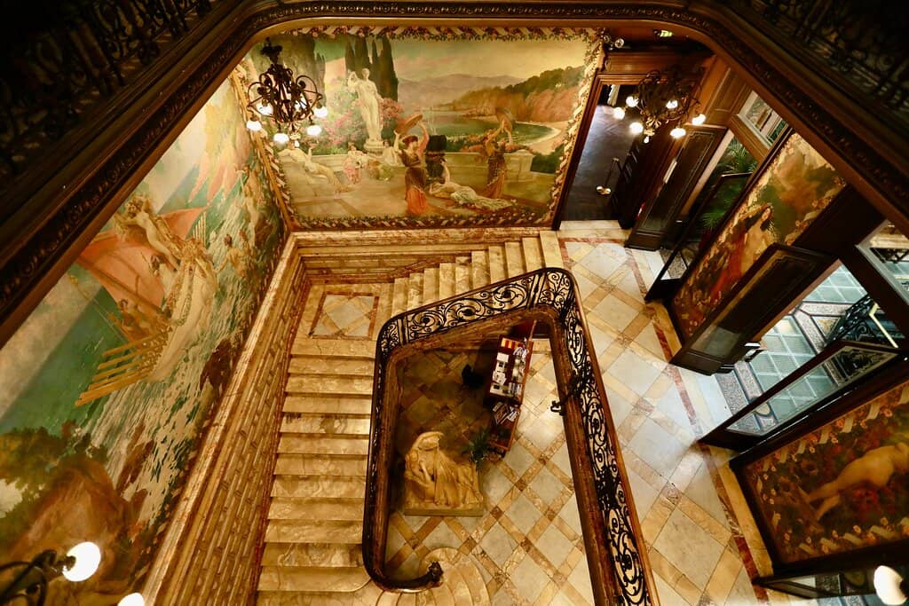 Monumental Staircase