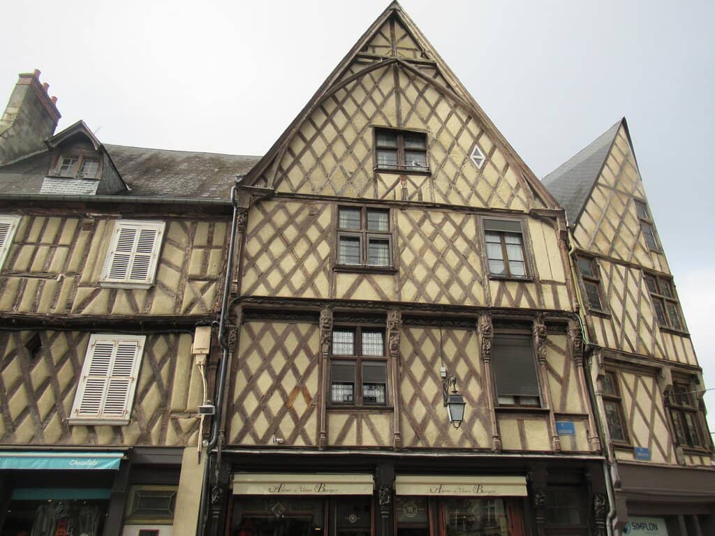 Terrace Dining & Drinks