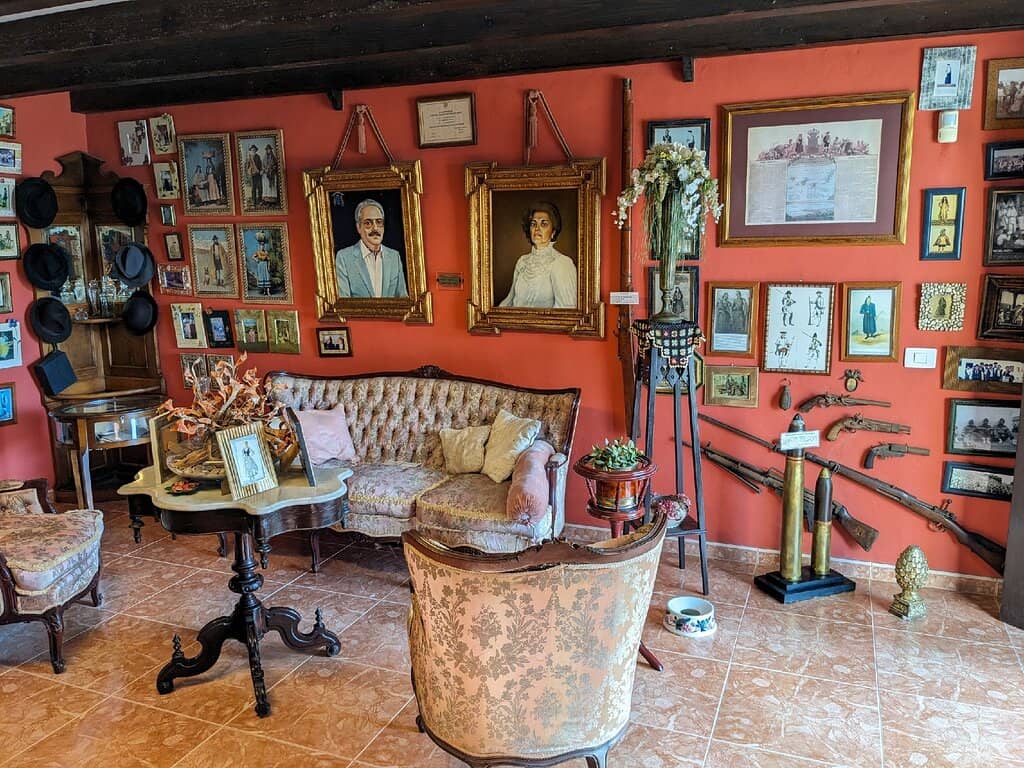 Everyday Artifacts & Tools