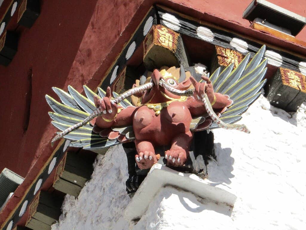 Panoramic Valley Views