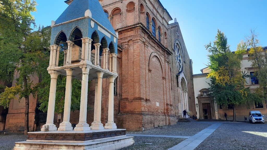 Tombs of Notables