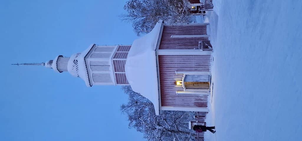 Picturesque Arctic Setting