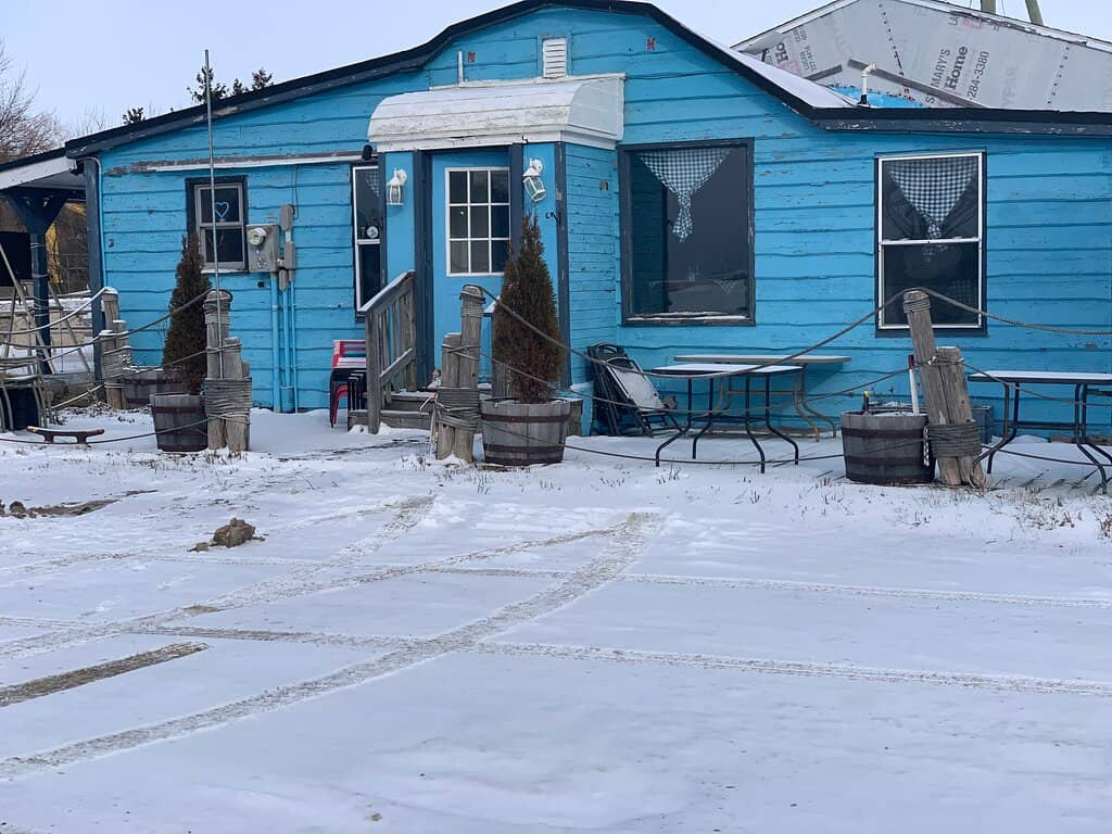 Scenic Lakeside Seating