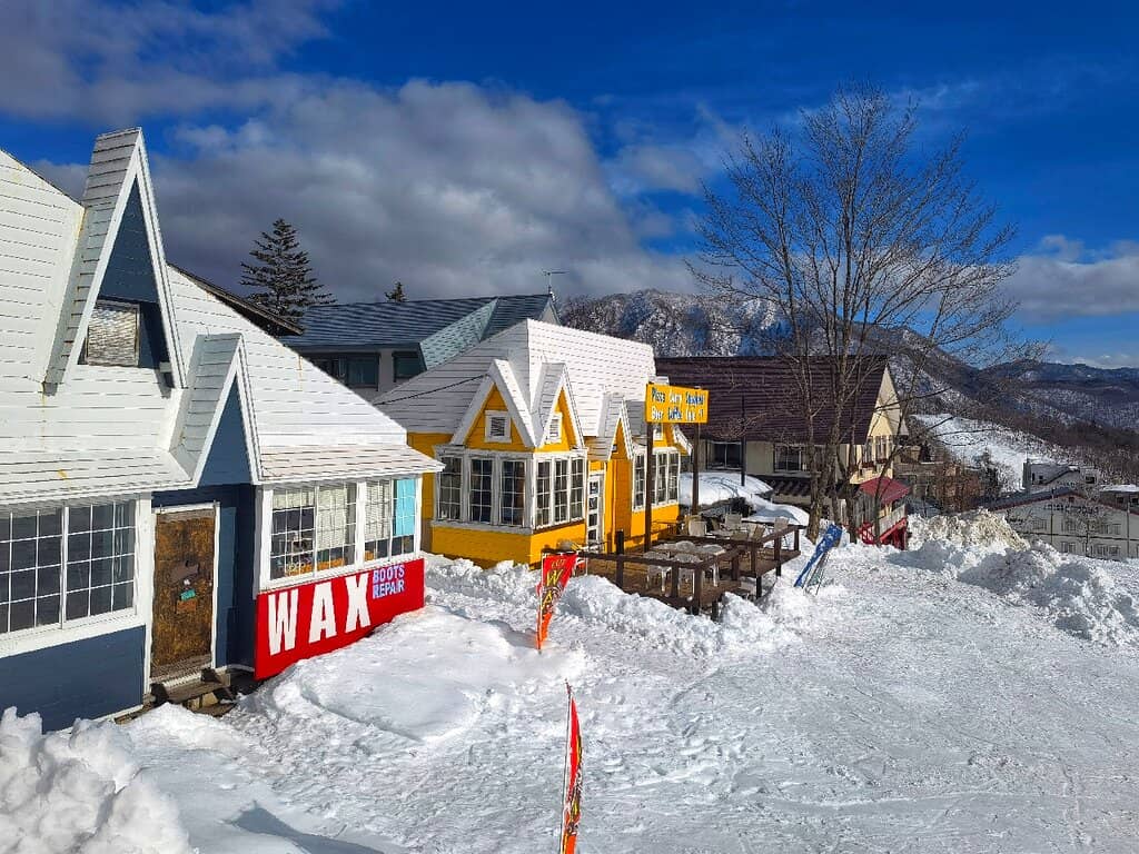 Wide & Long Beginner Slopes