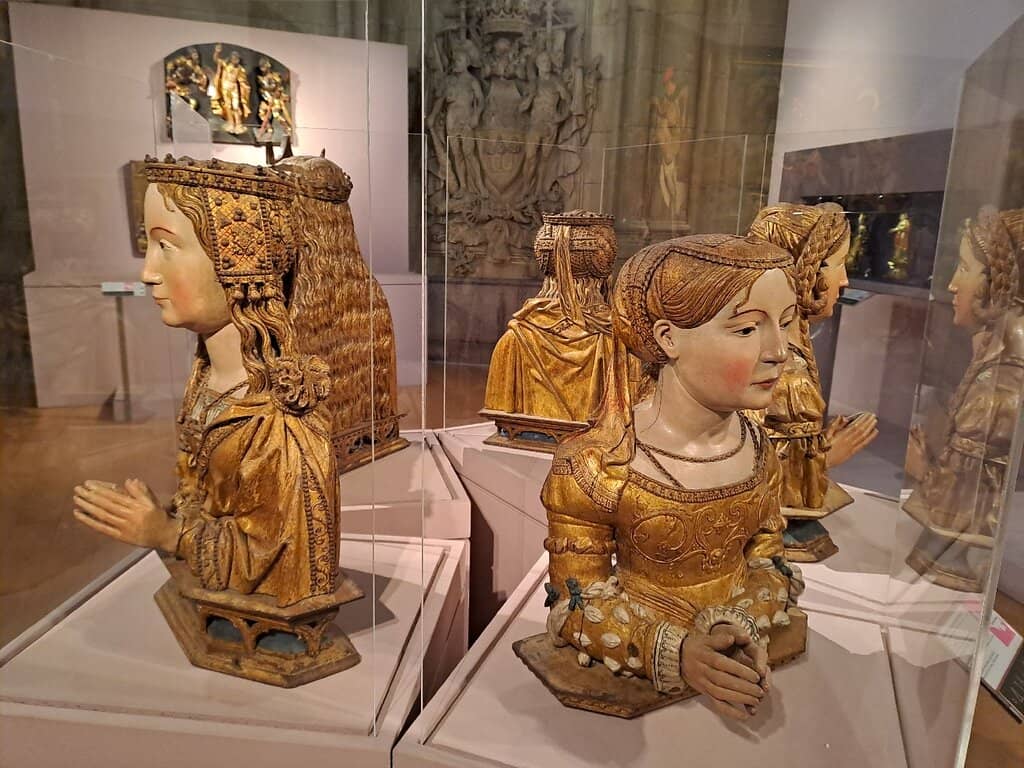 Hidden Animal Sculptures