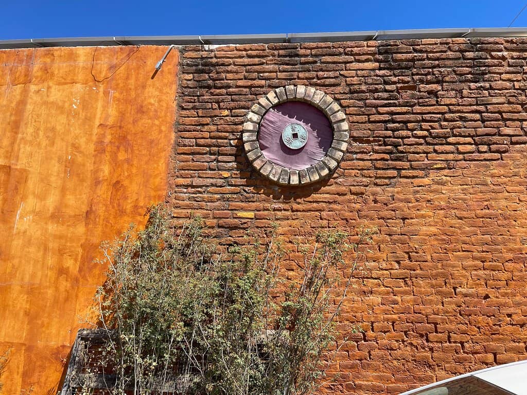 Local Cafes & Ice Cream