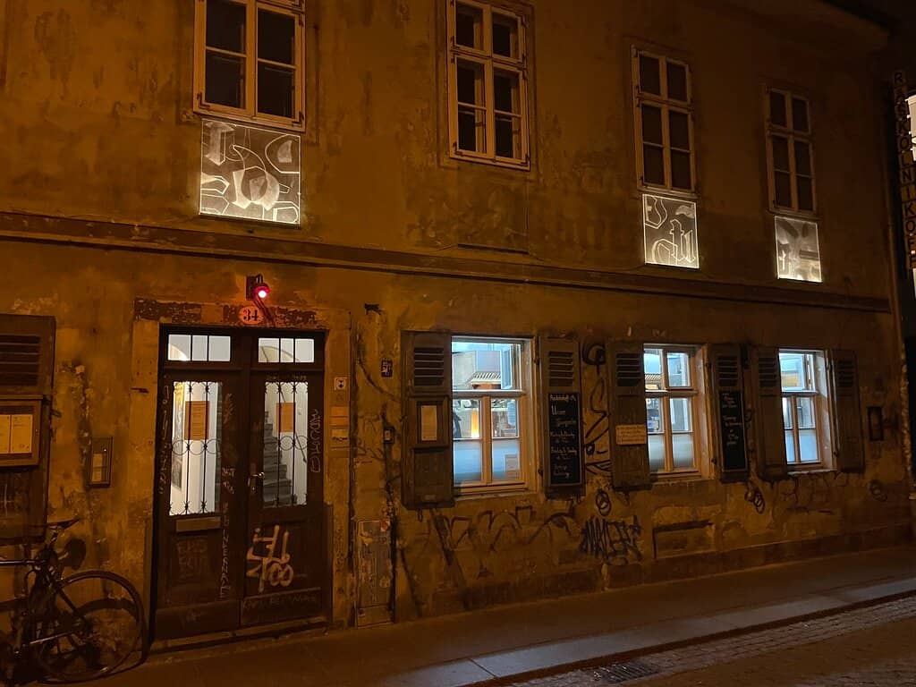 Cozy and Soulful Atmosphere