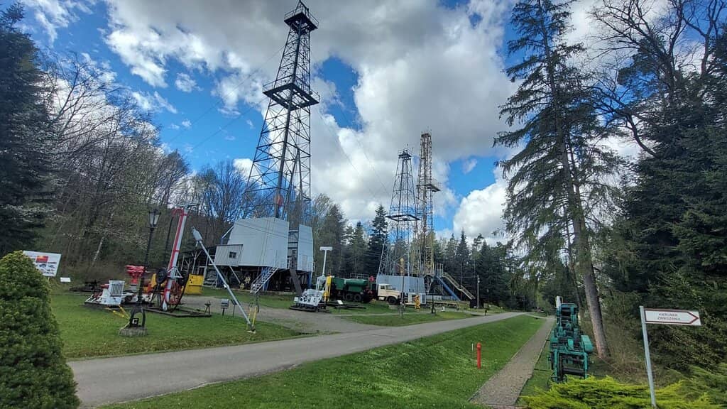 Functional Historical Wells