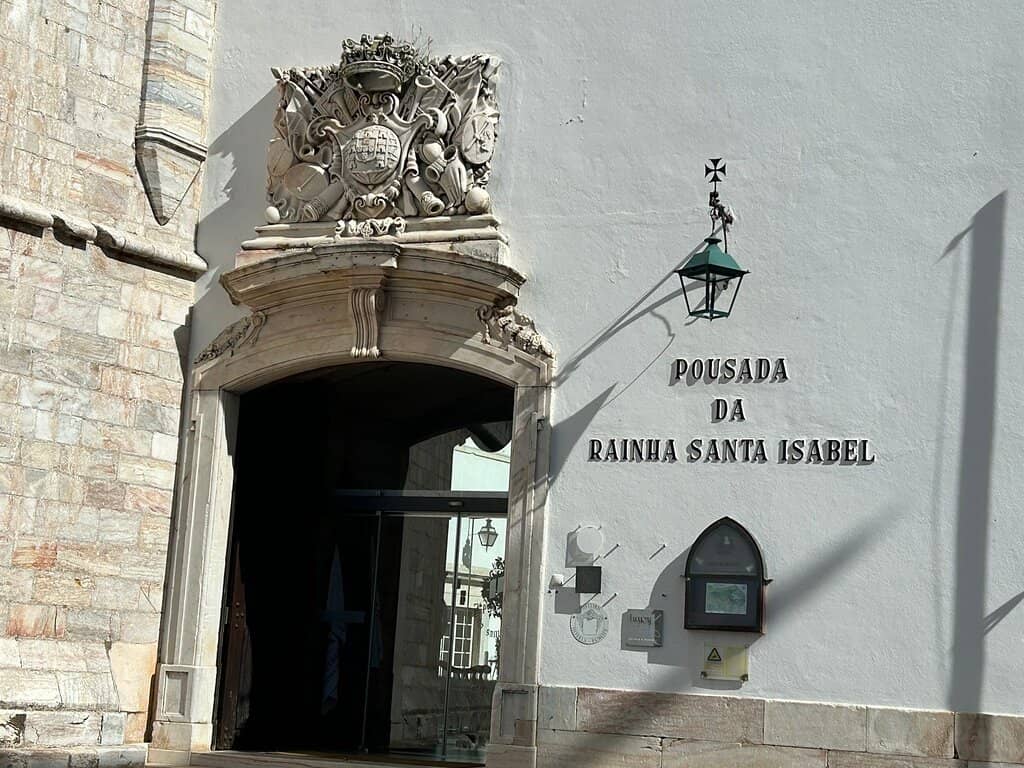 Antique-Filled Interiors