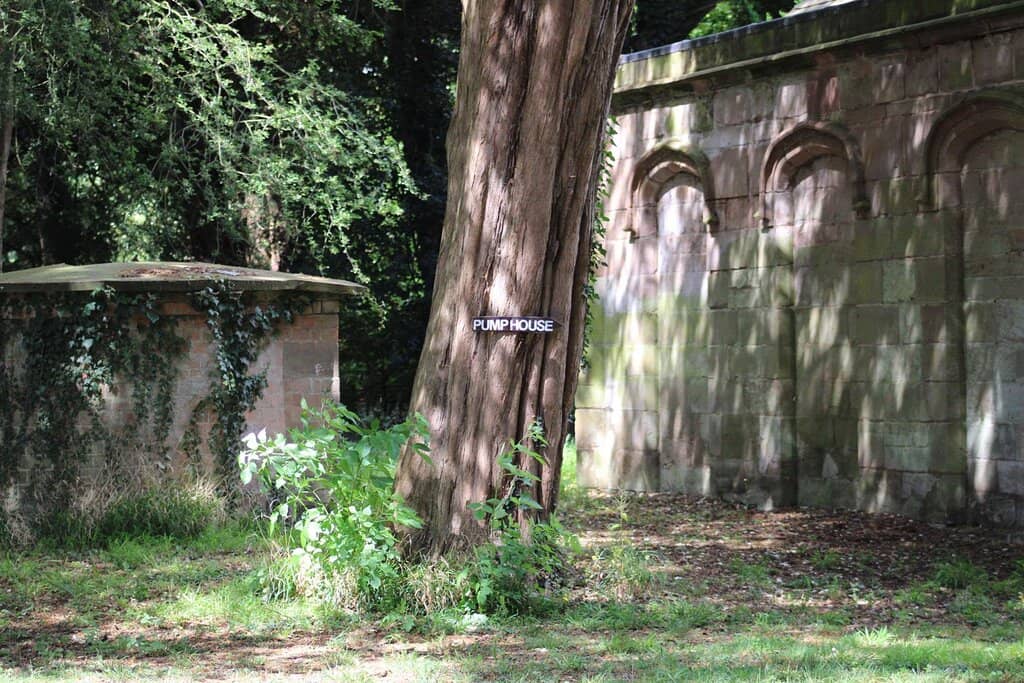 Expansive Grounds and Gardens