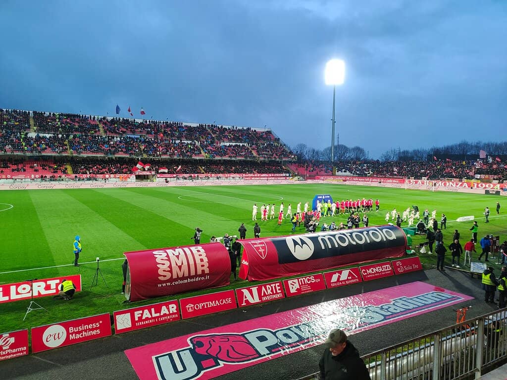 Louis Tomlinson Fan Pilgrimage