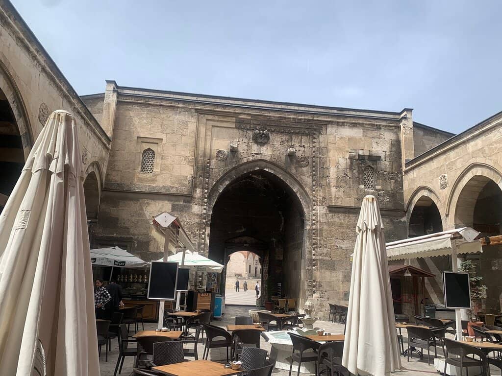 Symmetrical Architecture