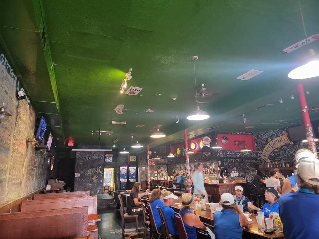 Vibrant Entertainment Hub