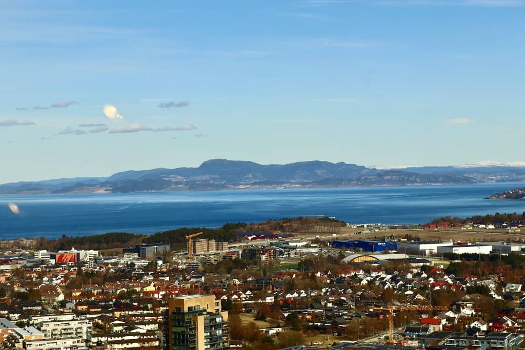 Telecommunication Hub