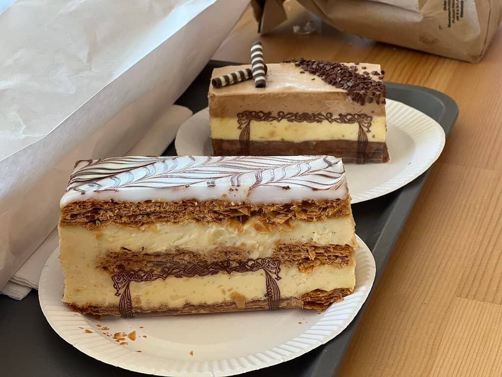 Charming Parisian Ambiance