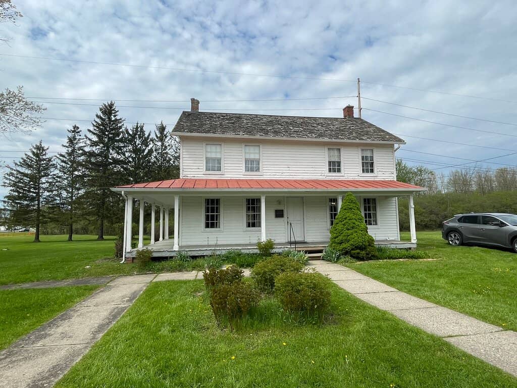 Grounds and Barn