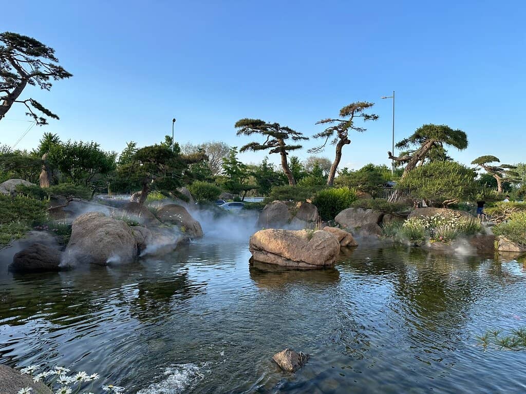 Unique White Palette Interior