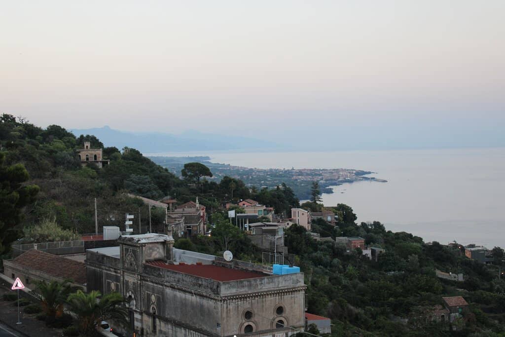 Kiosk with Maghrebi Architecture