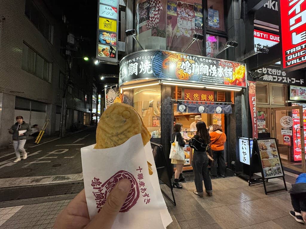 Local Eateries and Street Food