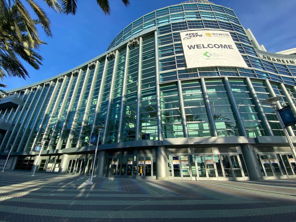 Versatile Meeting Rooms