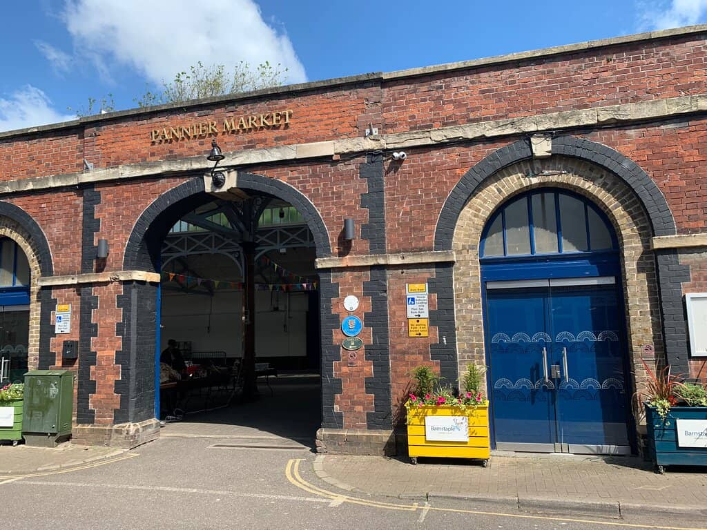 Local Produce & Artisan Goods