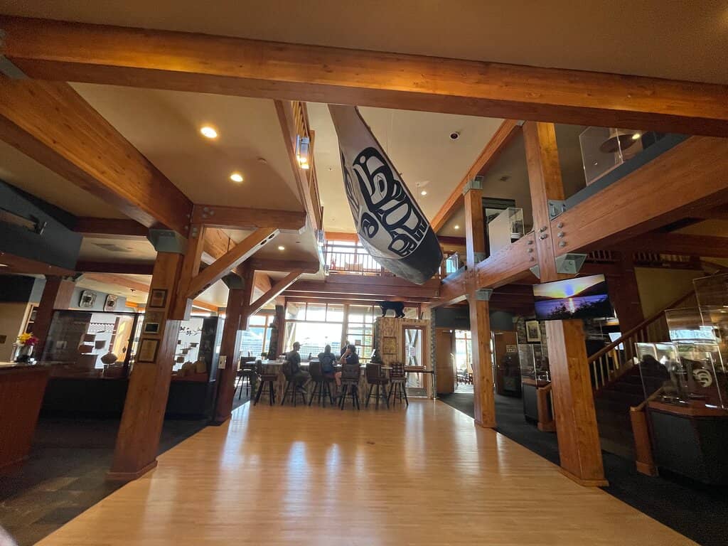 Panoramic Harbor Views