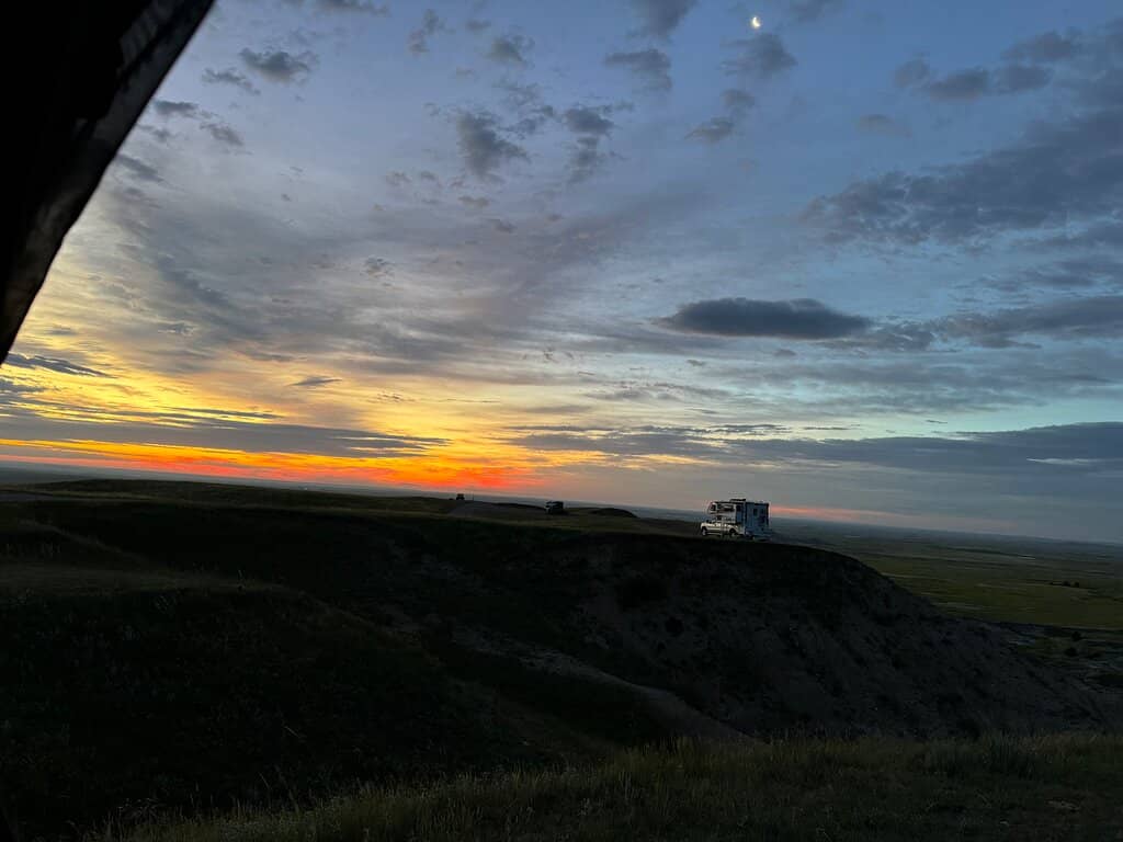 Open Grasslands & Wildlife