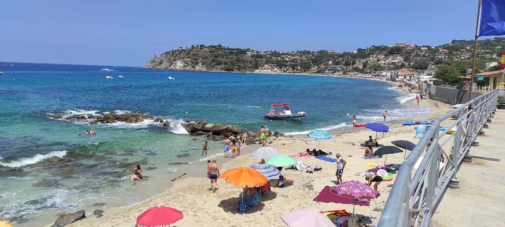 Endless Golden Sands