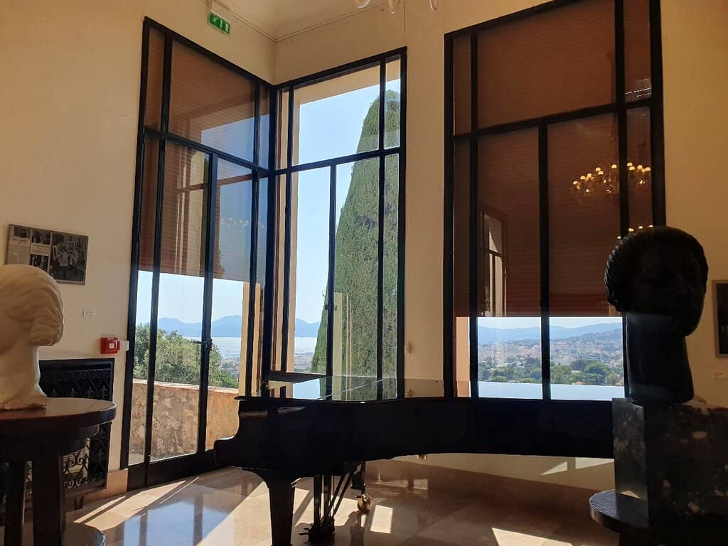 Temporary Art Exhibitions