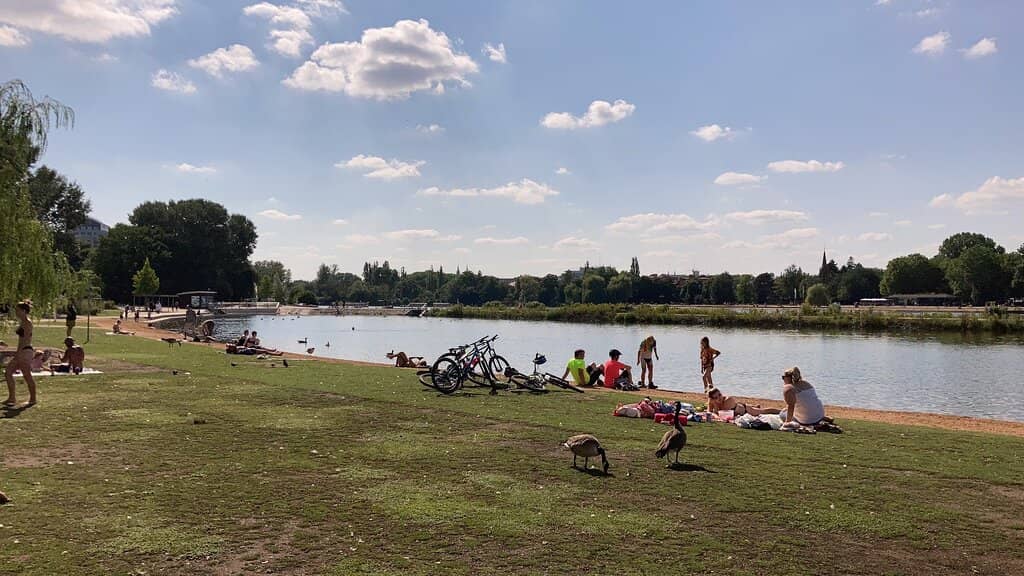 Sandstrand (Sandy Beach)