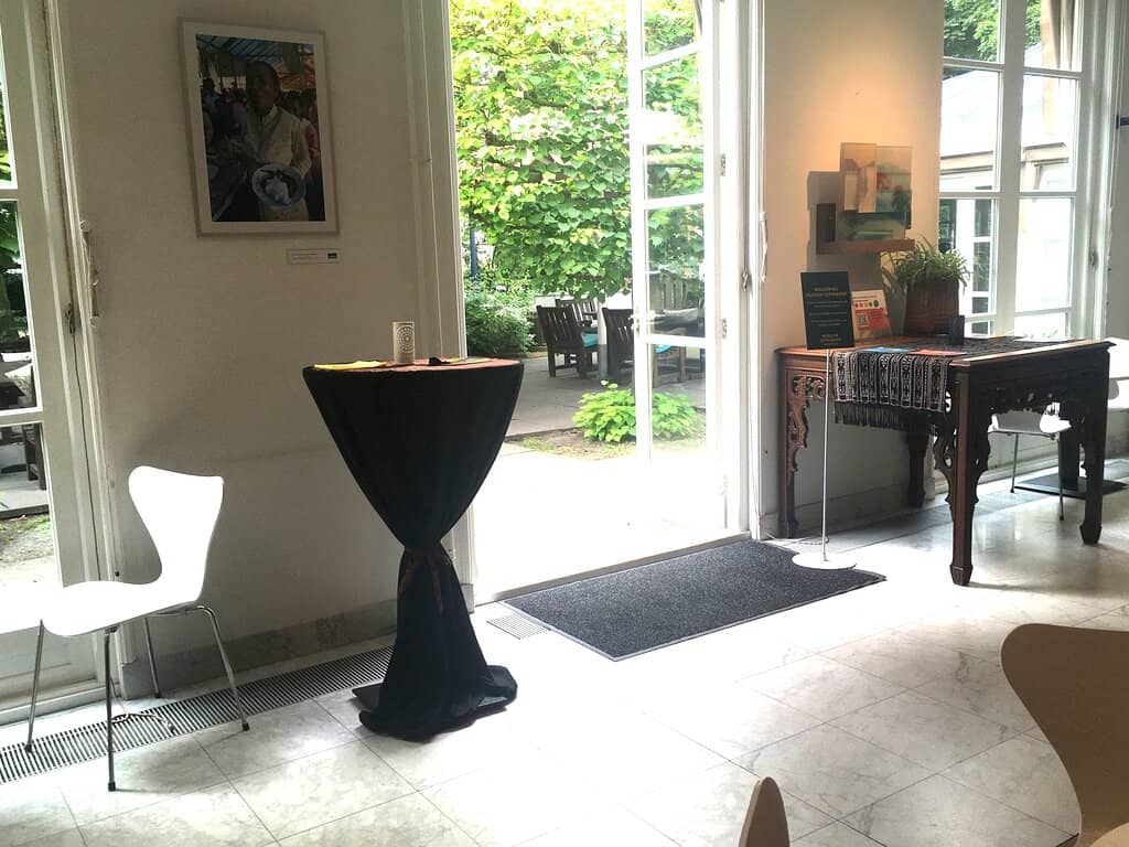 Decolonization Narratives