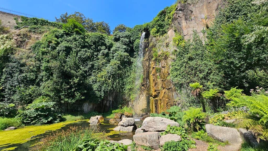 The Artificial Cascade