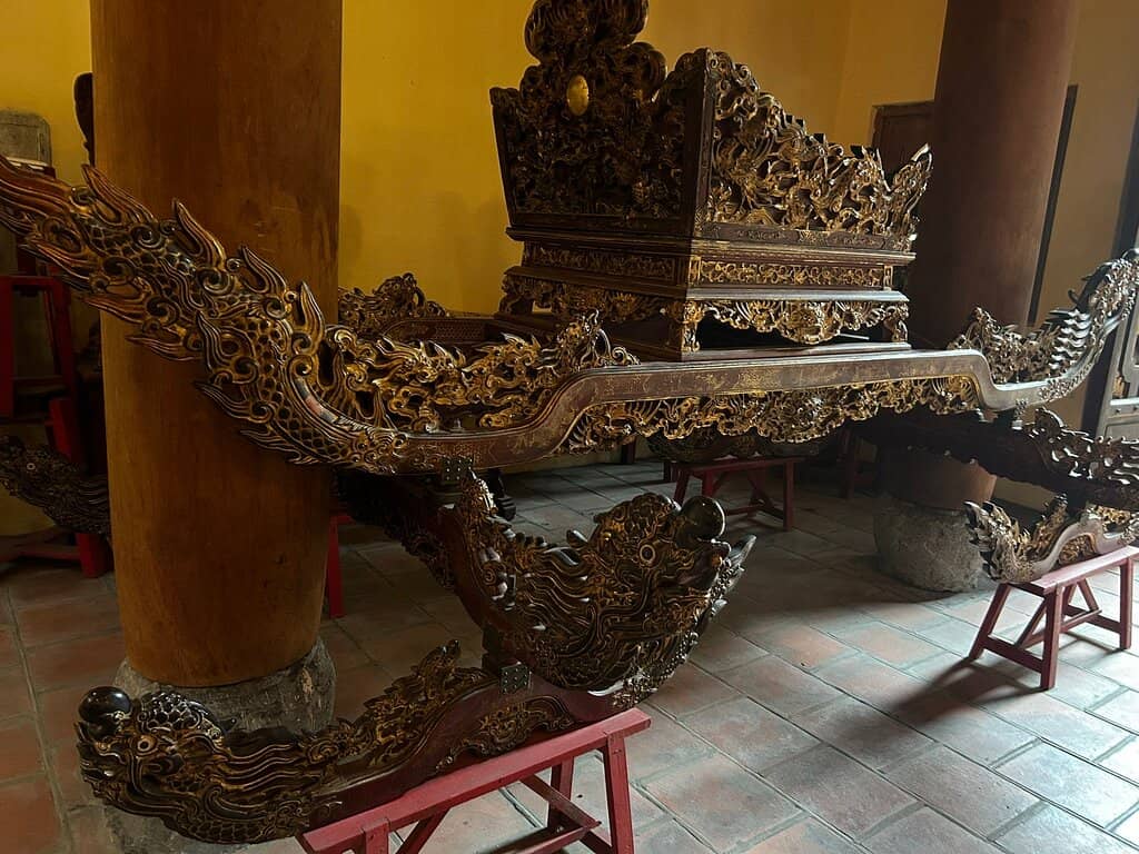 Intricate Sculptures and Details