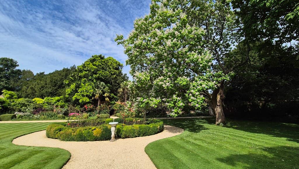 Majestic Architecture