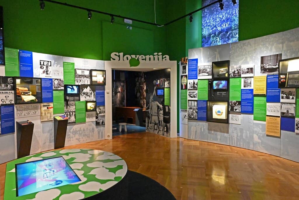 Cekin Mansion Architecture