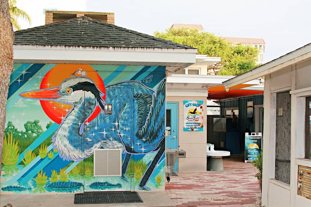 Aquatic Life Exhibits