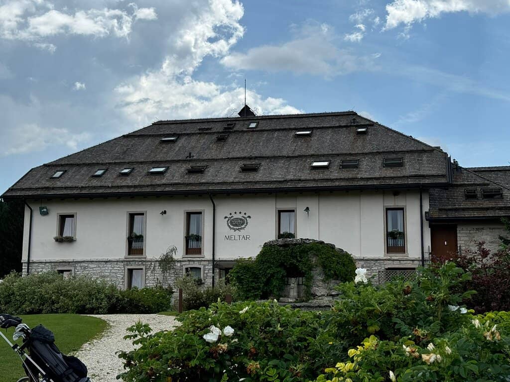 Technical Front 9, Open Back 9